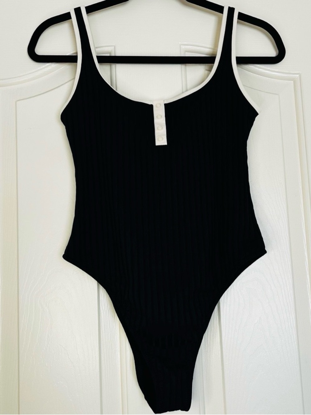 Aerie NWT Black Ribbed One-Piece Swimsuit with White Trim Size small